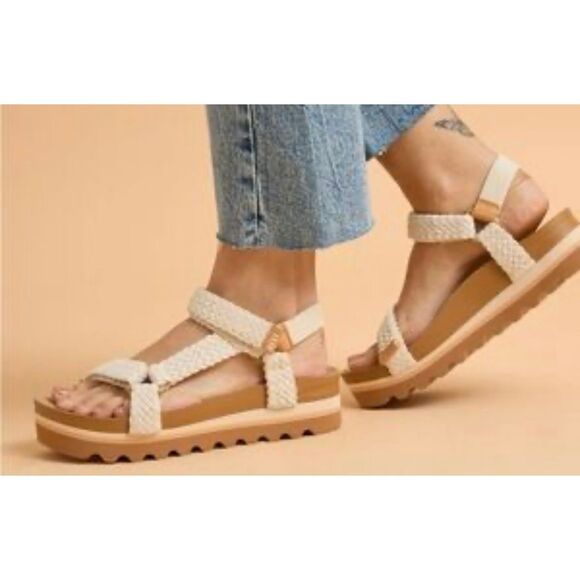Reef NWOB REM High cushion platform sandals size 6 - Picture 1 of 12